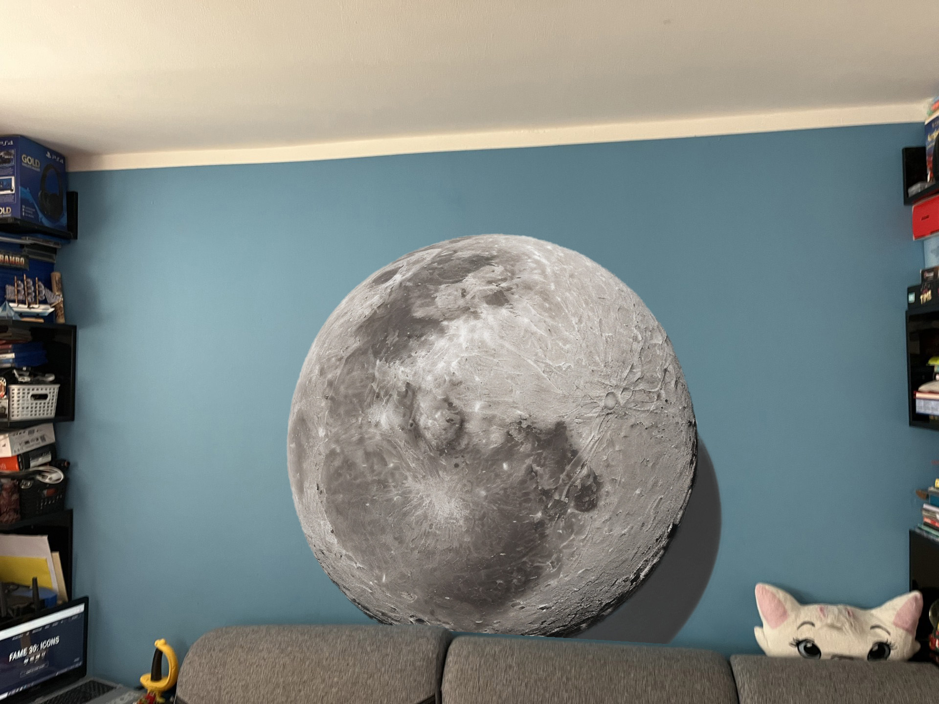 Moon Wall Concept